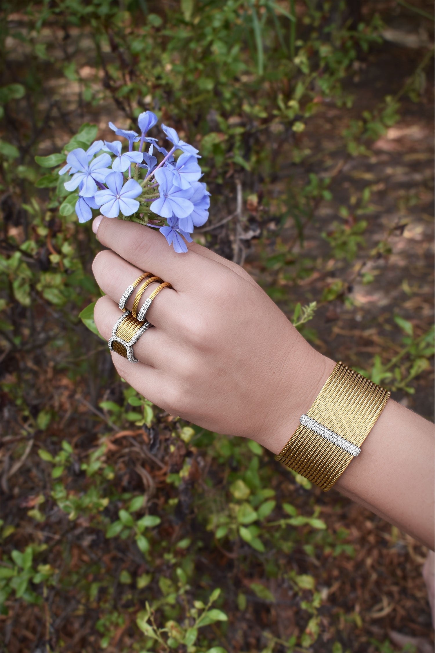 How to Style ALOR’s Signature Large Cable Cuff