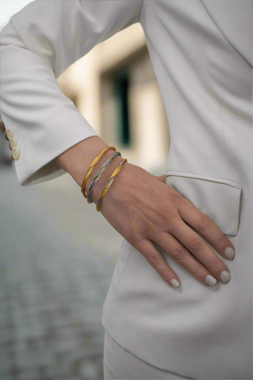 ALOR Modern Twist Stackable Bracelet