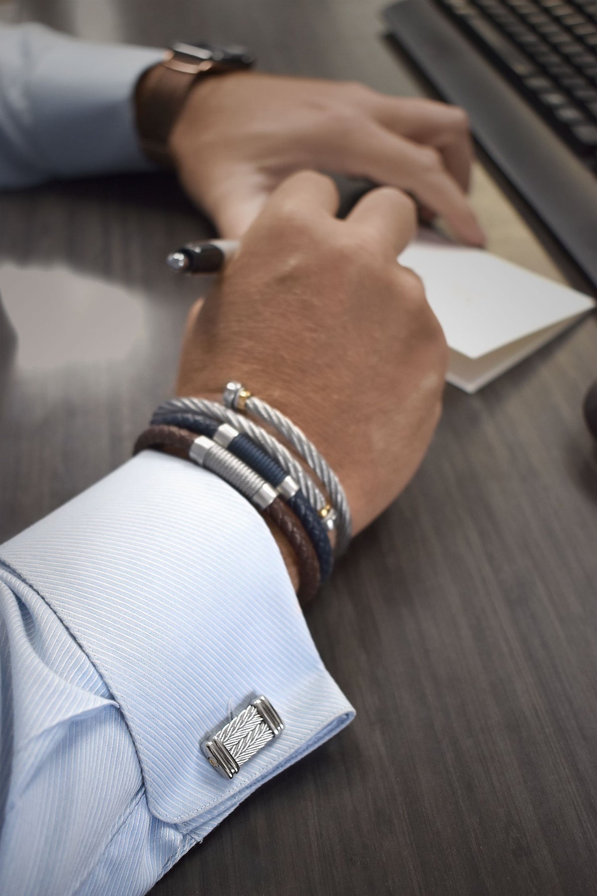 ALOR Men's Bypass Nail Head Bracelet