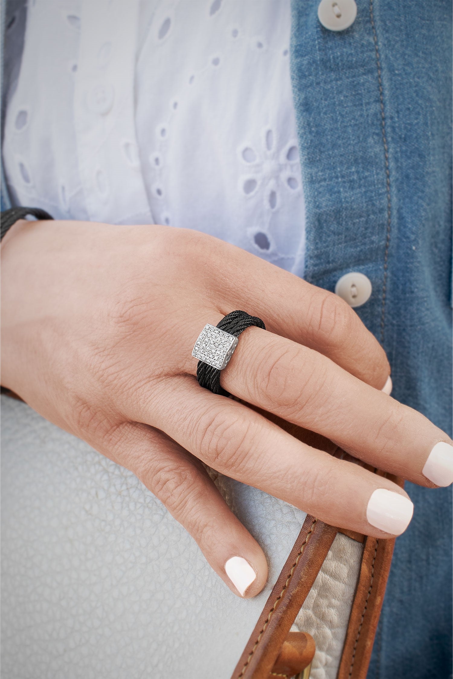 ALOR Square Station Ring