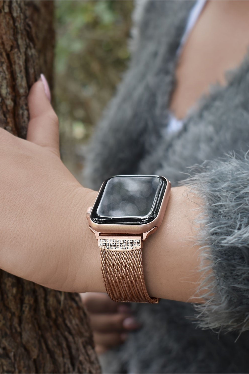 How to Clean Diamond Apple Watch® Bands from iALOR™