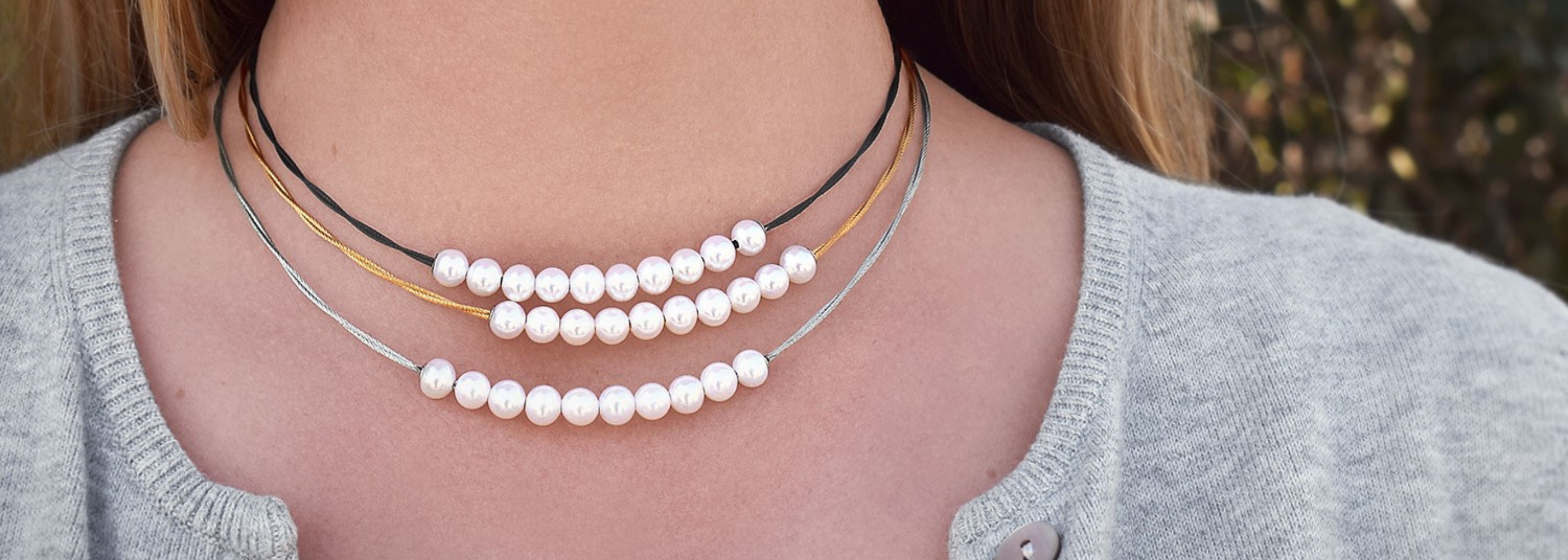 Women's Pearl Necklaces