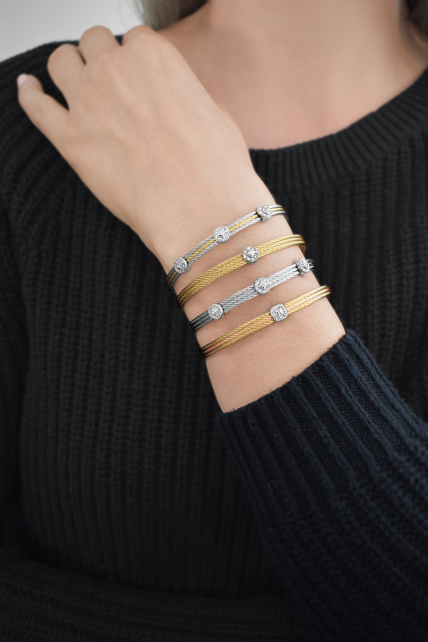 ALOR Single Square Classic Stackable Bracelet